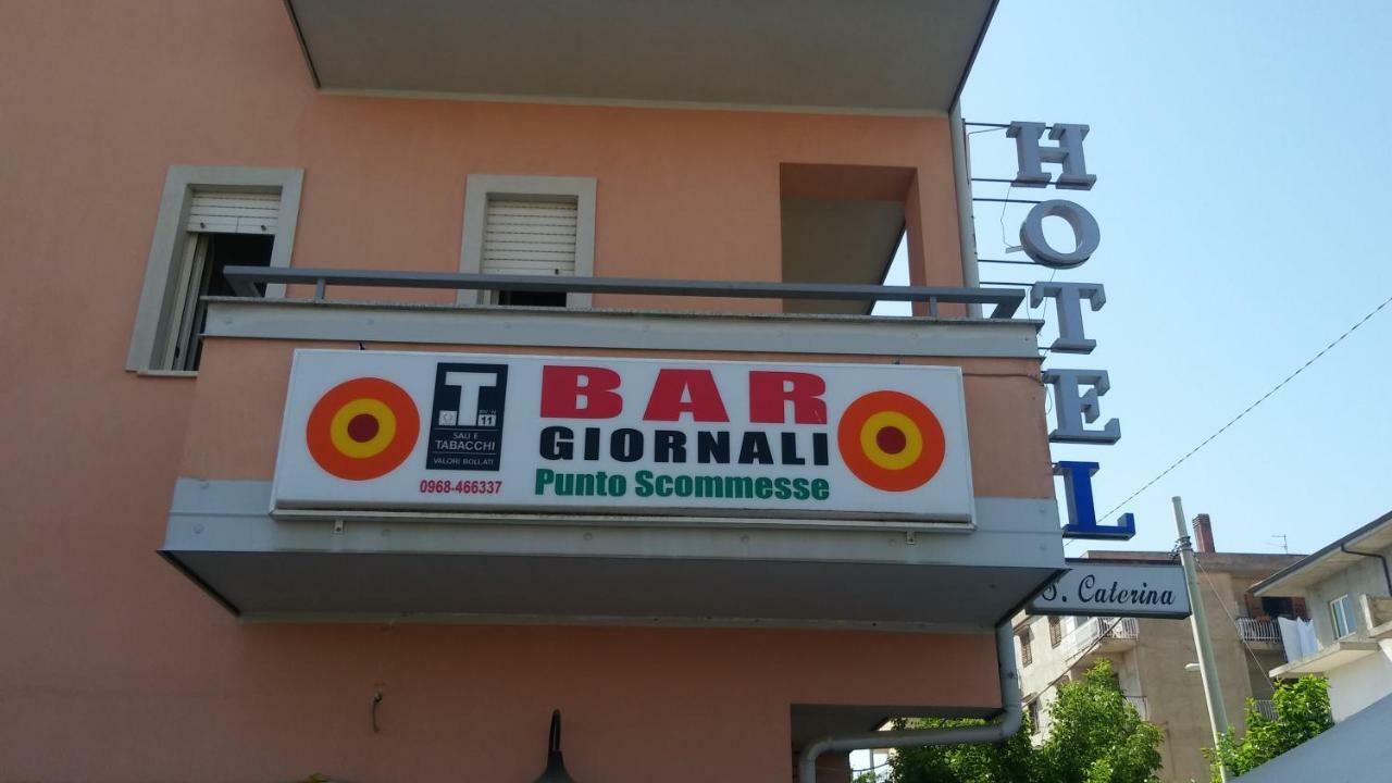 Hotel Santa Caterina Gizzeria Exterior photo
